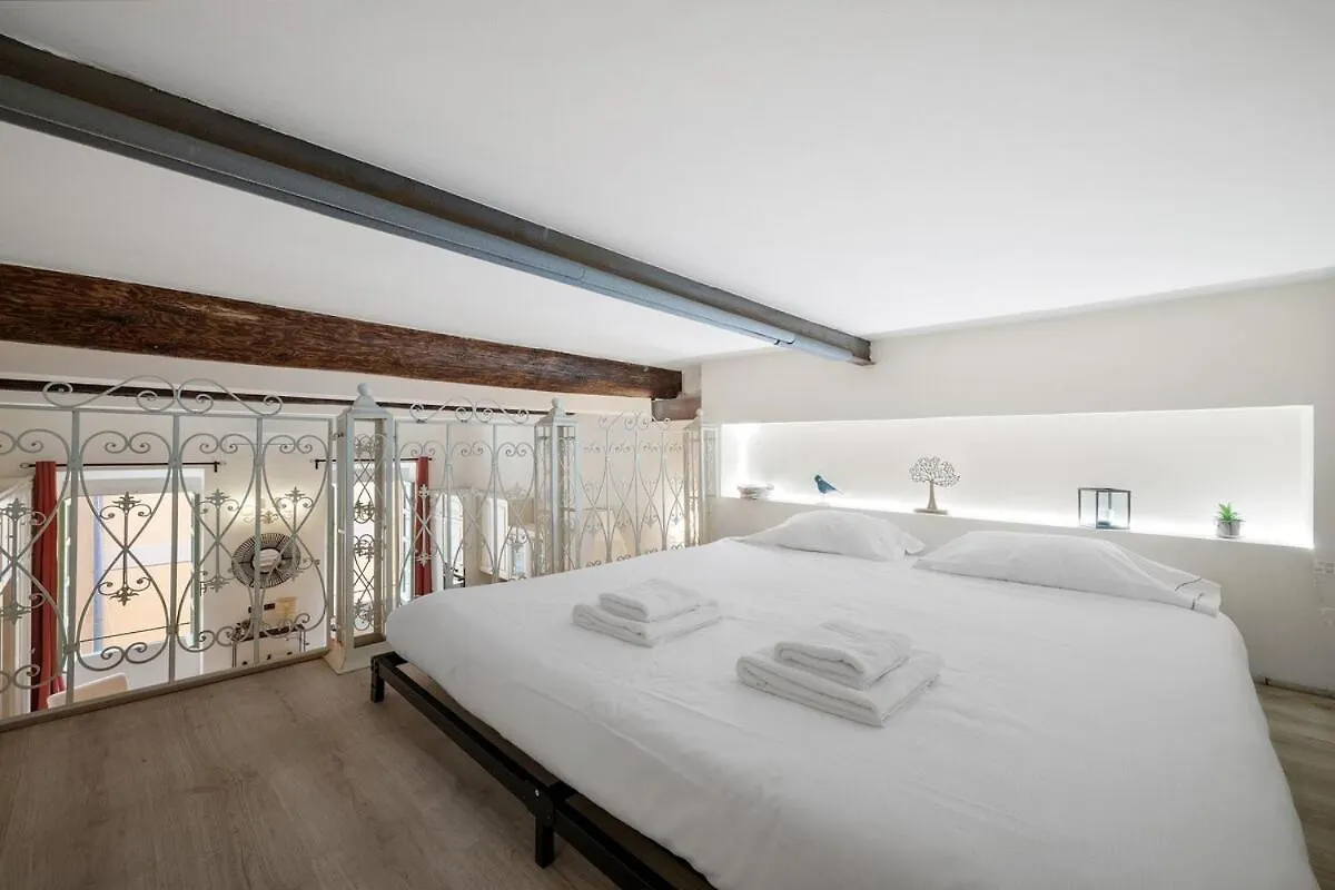Apartment Evasion A Menton, Vieille Ville