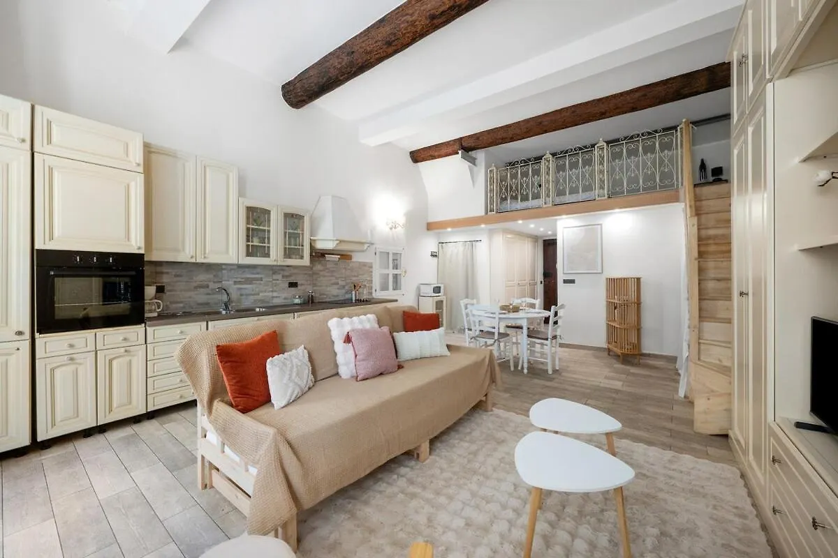 Evasion A Menton, Vieille Ville Apartment Menton