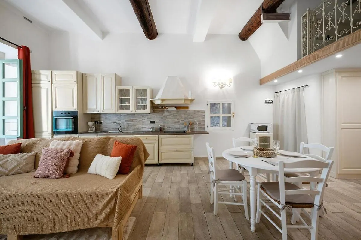 Evasion A Menton, Vieille Ville Apartment Menton